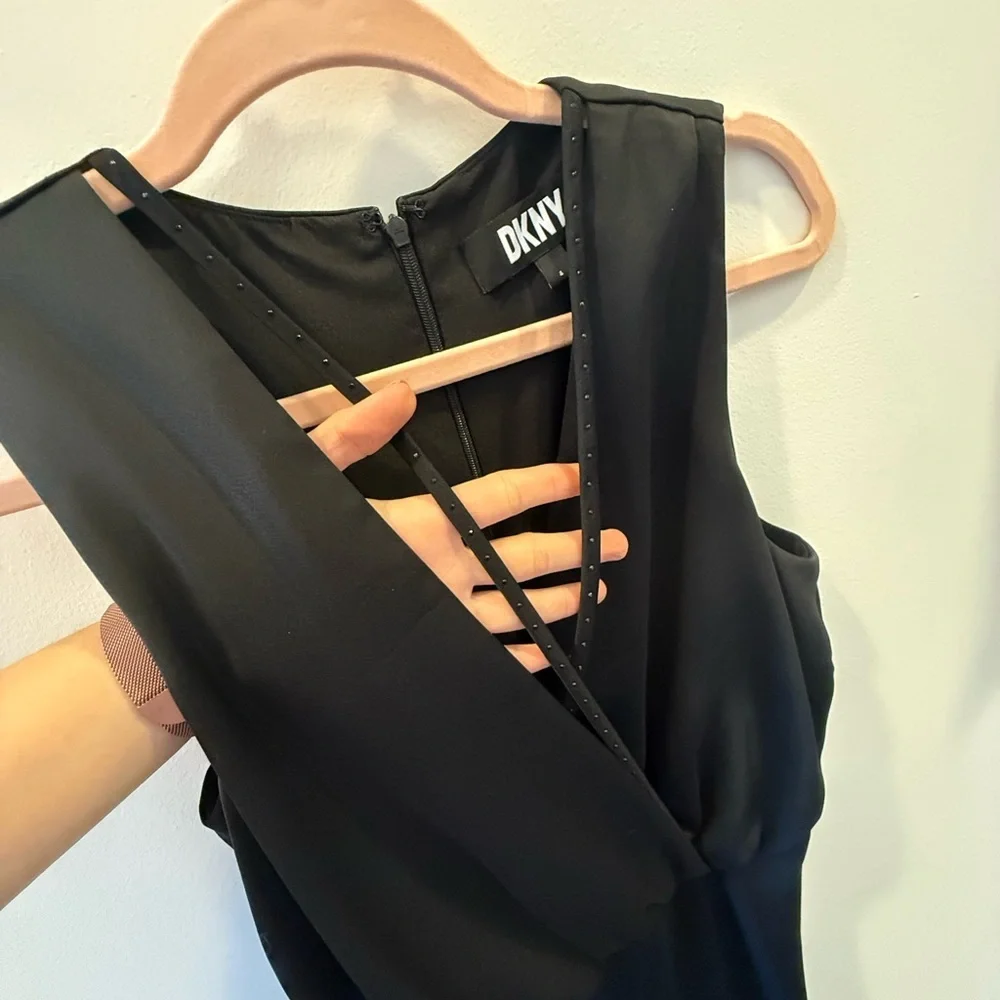 DKNY Elegant Black Midi Dress - Picture 3 of 4